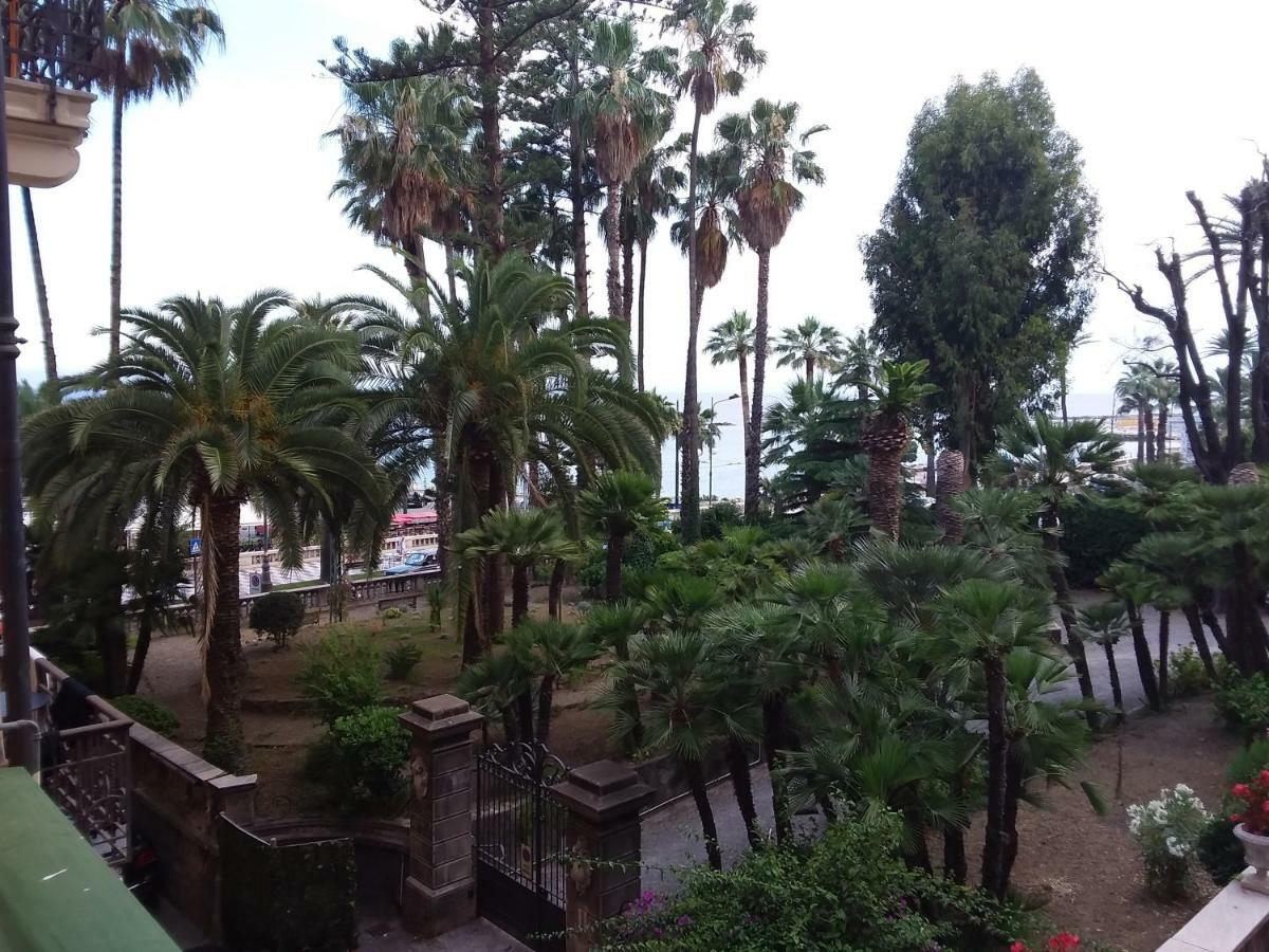 Zona Chiesa Russa Appartement San Remo Buitenkant foto