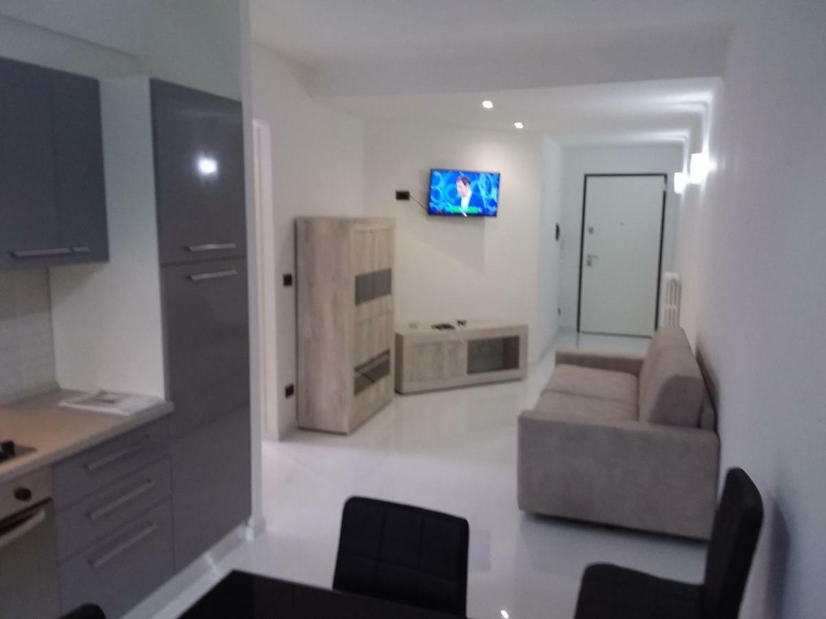 Zona Chiesa Russa Appartement San Remo Buitenkant foto